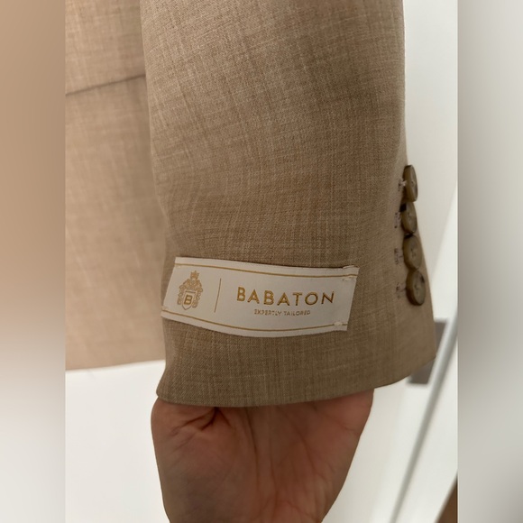 Aritzia Babaton New Agency Blazer. Oversized fit. Size S. - Picture 2 of 10